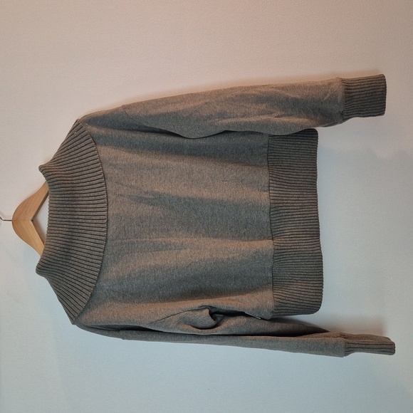 Varley Milan Knit Cuff Sweatshirt Cropped Buttoned Cowl Neck Size Medium - Picture 5 of 11